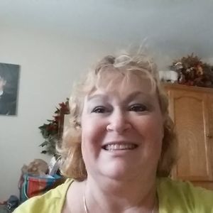 Meet your Posher, Phyllis